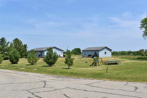 1638 Perth Ct, Gladwin, MI 48624