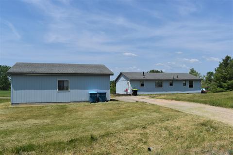 1638 Perth Ct, Gladwin, MI 48624 photo 2