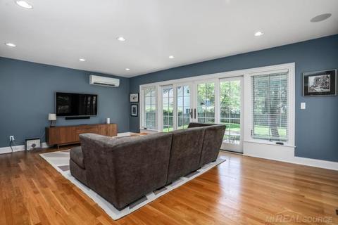 283 Hillcrest, Grosse Pointe Farms, MI 48236 photo 22