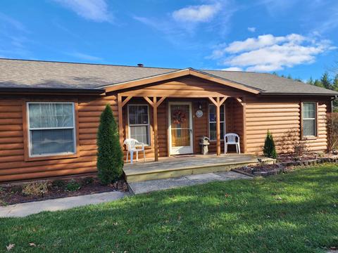 1204 Center, Gladwin, MI 48624