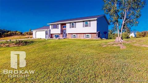 5643 Schott Rd, Mayville, MI 48744