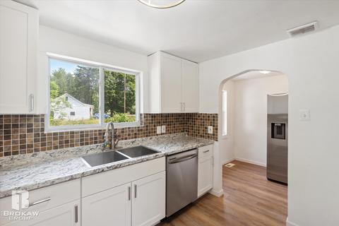 2187 Disch St, Flushing, MI 48433 photo 14