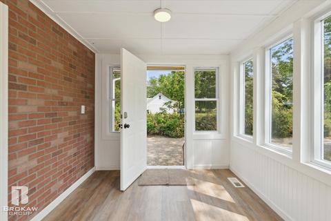 2187 Disch St, Flushing, MI 48433 photo 7