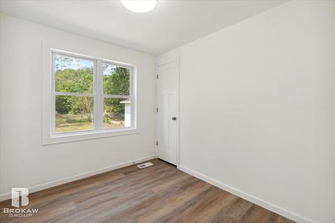 2187 Disch St, Flushing, MI 48433 photo 22