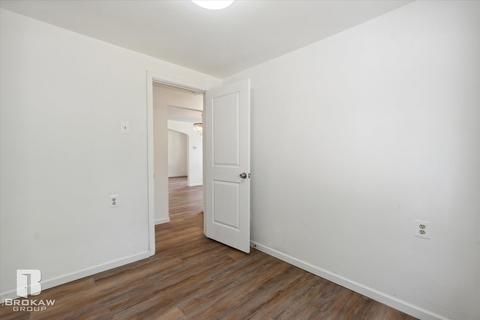 2187 Disch St, Flushing, MI 48433 photo 23