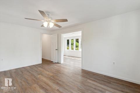 2187 Disch St, Flushing, MI 48433 photo 11