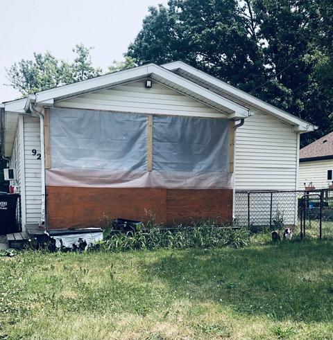 927 Oak, Adrian, MI 49221