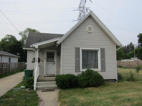 536 Corunna Ave, Owosso, MI 48867