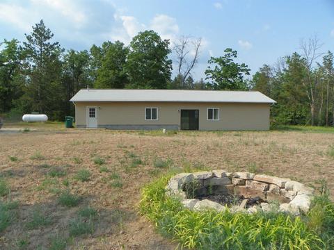211 Piney Woods Rd, Harrison, MI 48625 photo 6