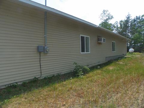 211 Piney Woods Rd, Harrison, MI 48625 photo 8