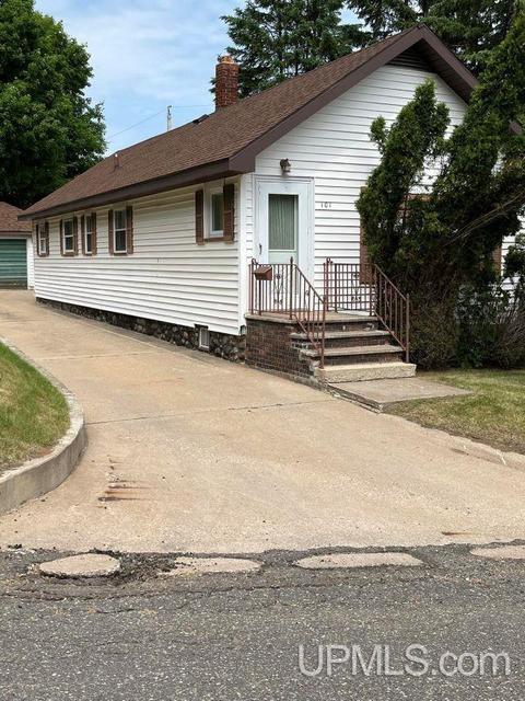 101 School, Niagara, WI 54151
