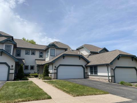 1203 Lakeshore Park Place Dr, Marquette, MI 49855