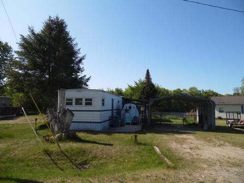 1351 Lakeview, Gladwin, MI 48624 photo 5