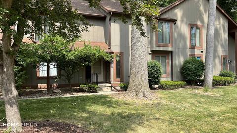 1845 Burrwood, East Lansing, MI 48823