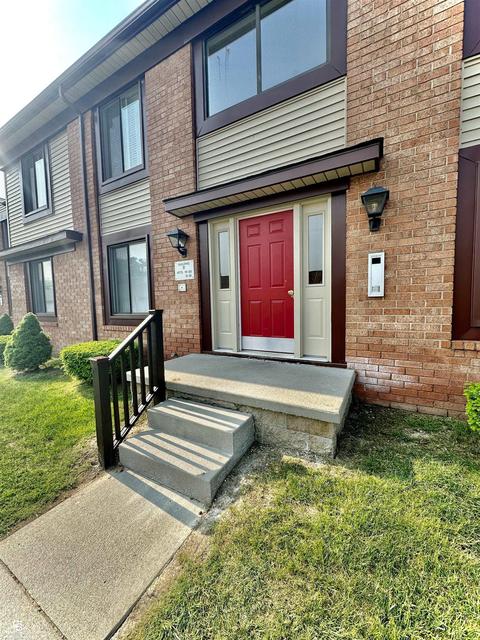 1975 Michigan Ave #B19, Marysville, MI 48040
