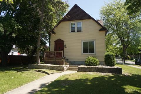 1602 N Carolina, Saginaw, MI 48602