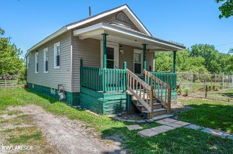 1553 Oak, Monroe, MI 48161 photo 3