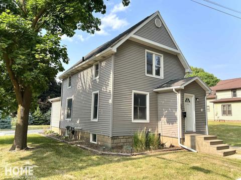 520 Jennett St, Owosso, MI 48867