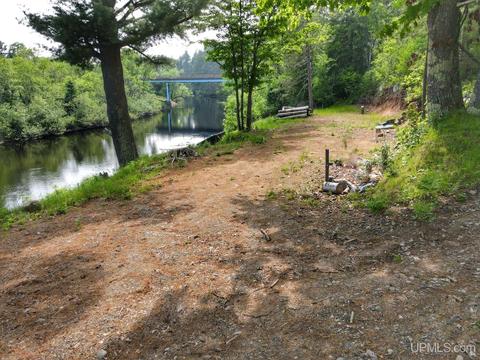 5000 Floodwood, Channing, MI 49879