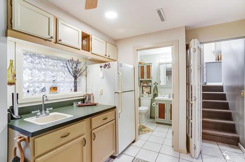 8282 Minx, Temperance, MI 48182 photo 35