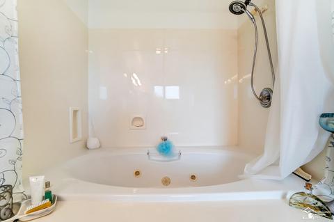 8282 Minx, Temperance, MI 48182 photo 25