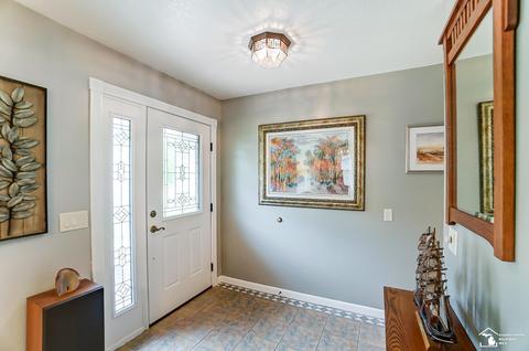 8282 Minx, Temperance, MI 48182 photo 7