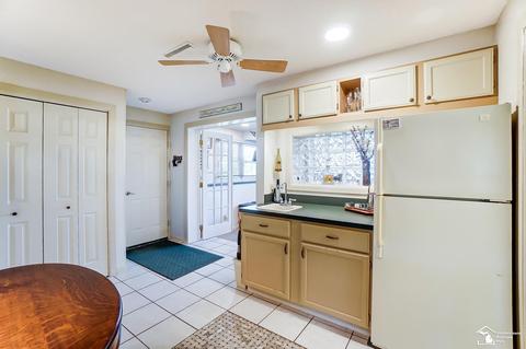 8282 Minx, Temperance, MI 48182 photo 34