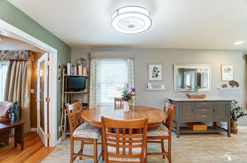 8282 Minx, Temperance, MI 48182 photo 16