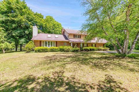 7542 Fred W Moore Hwy, Columbus, MI 48063