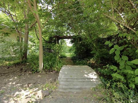 227 E Lorain, Monroe, MI 48162 photo 25