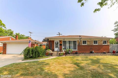 17741 Breezeway, Fraser, MI 48026 photo 3