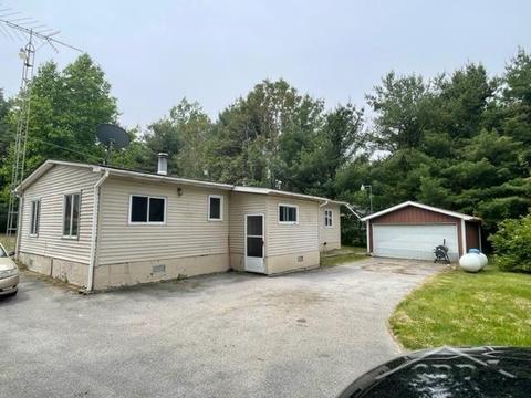 4529 Brown, Vassar, MI 48768