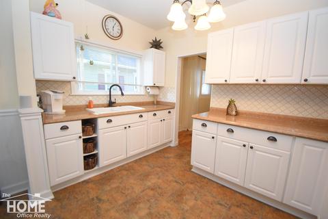 316 E Williams St, Owosso, MI 48867 photo 10