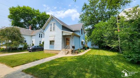 623 E 3rd, Monroe, MI 48161