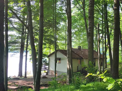 6688 S Jackson, Farwell, MI 48622