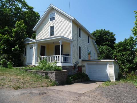 402 Sixth St, Houghton, MI 49931
