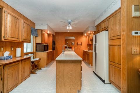 632 Ridge, Harrison, MI 48625 photo 11