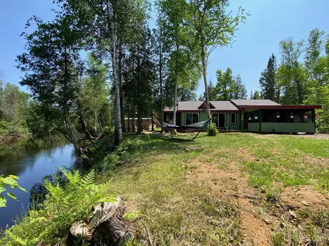 1639 Bobs Creek Truck, Gwinn, MI 49841
