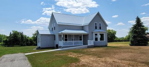 1964 E River Rd, Kawkawlin, MI 48631