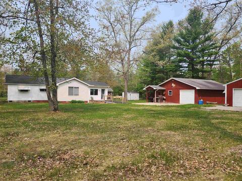 330 Pine, Harrison, MI 48625 photo 7