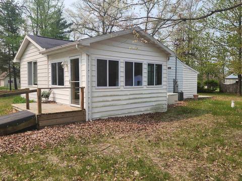 330 Pine, Harrison, MI 48625 photo 13