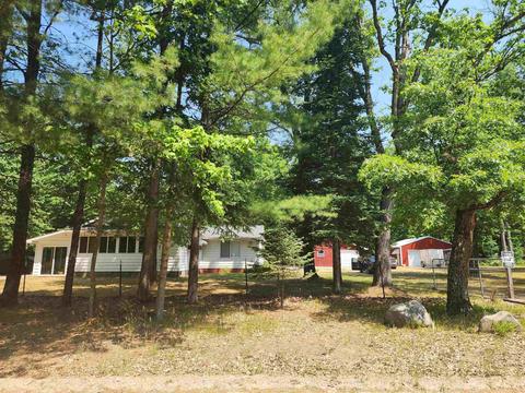330 Pine, Harrison, MI 48625