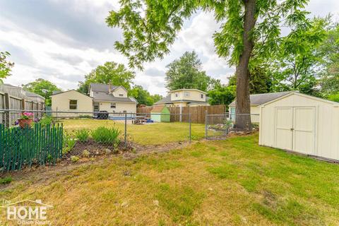 310 Green St, Perry, MI 48872 photo 2