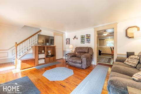 310 Green St, Perry, MI 48872 photo 4