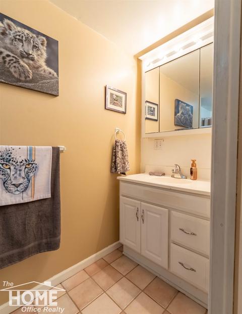 310 Green St, Perry, MI 48872 photo 7
