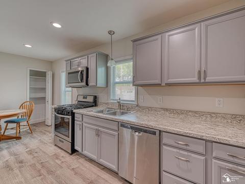 1500 Sunset, Monroe, MI 48162 photo 4