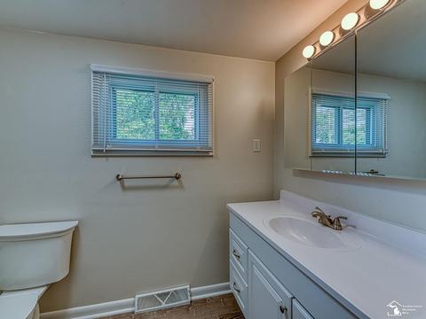 1500 Sunset, Monroe, MI 48162 photo 20