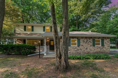 12235 Palatial, Freeland, MI 48623