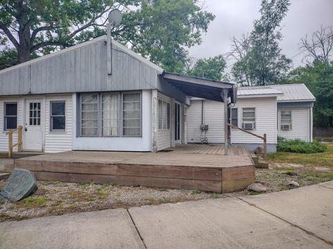 3741 Ash, Harrison, MI 48625 photo 4