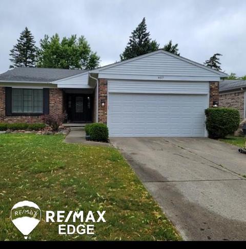 457 Sandehurst Dr, Grand Blanc, MI 48439